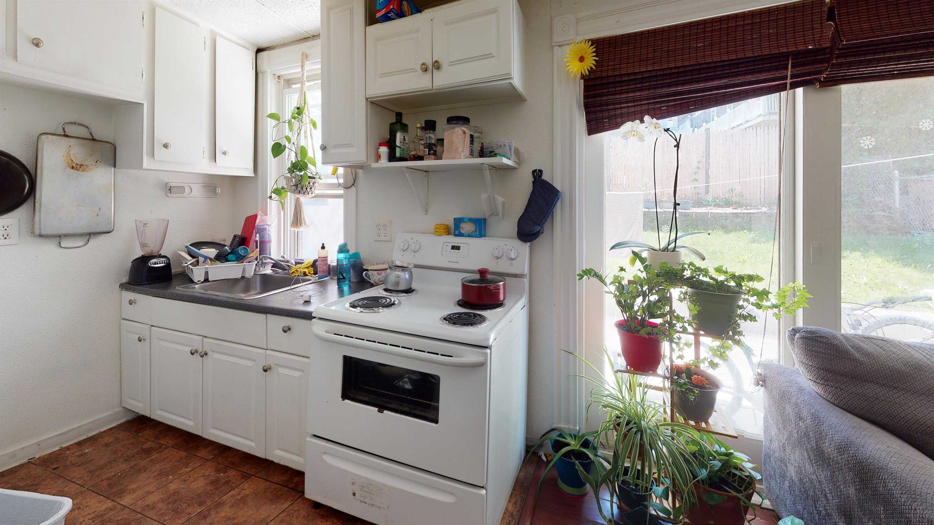 23 Endicott Avenue - 1R