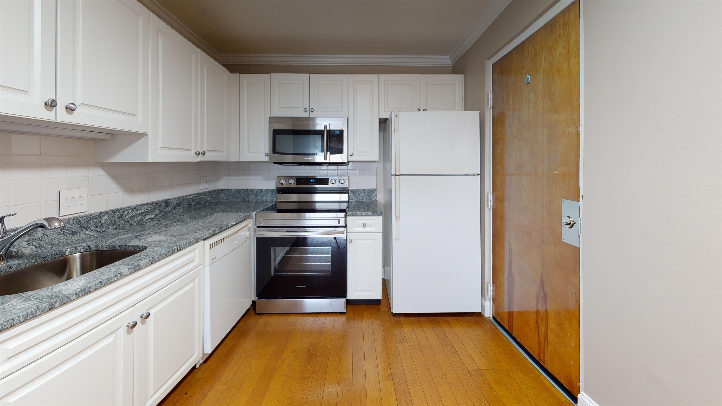 326 Broadway - Apt 21